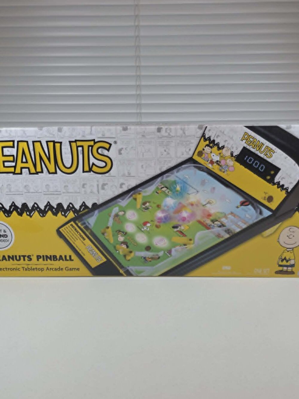 PEANUTS ELECTRONIC ARCADE GAME PINBALL TABLETOP SNOOPY LIGHTS SOUNDS NEW SEALED